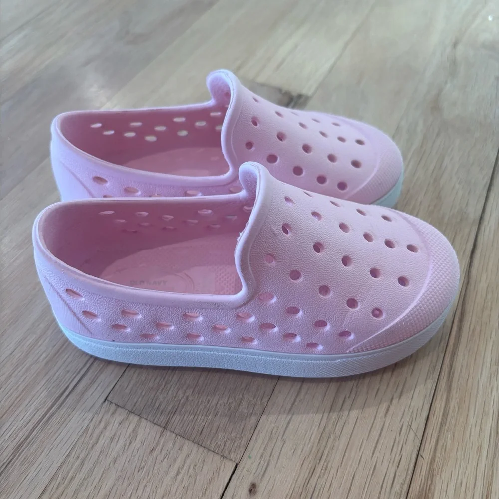 Old Navy Toddler Slip-On Shoes